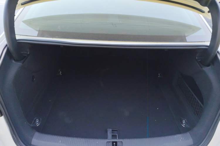 Used Audi A6L 2014 30 FSI Comfort Model
