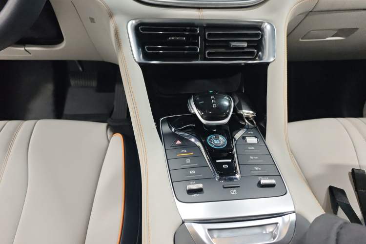 Used BYD Song PLUS New Energy 2021 DM-i 110KM Flagship Model
