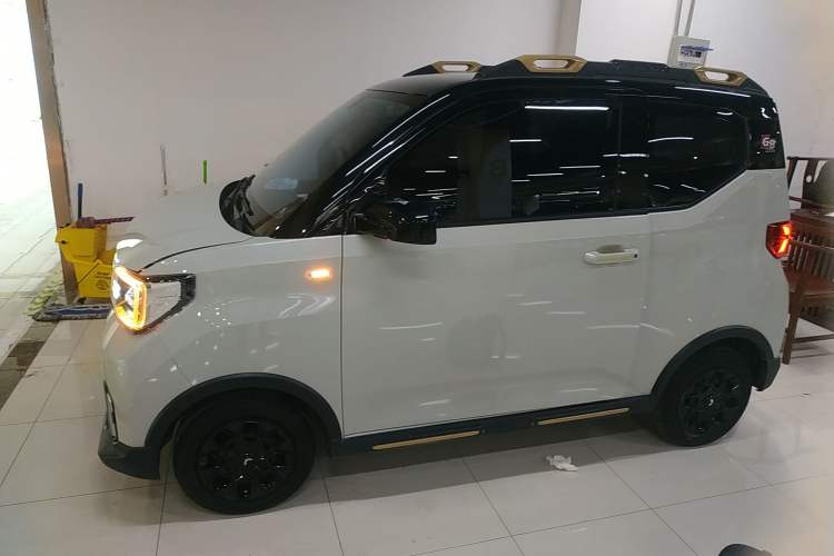 Used Wuling Hongguang MINIEV 2022 GAMEBOY 200km Gaming Edition with Lithium Iron Phosphate
