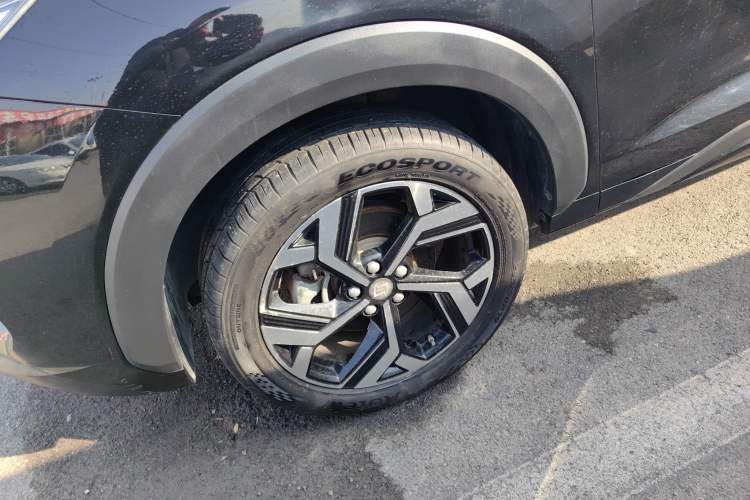 Used SOL X8 2021 300T DCT Luxury Smart Connect Edition 5 Seats