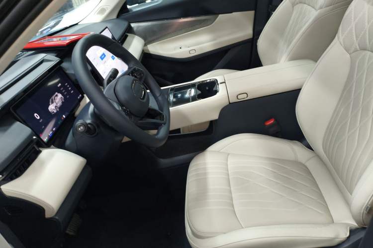 Used Lynk & Co 08 EM-P 2026 Model 210 Four-Wheel Drive Performance Ultra H7
