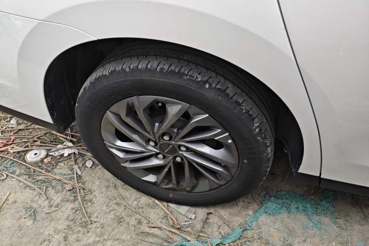 Used SAIC MAXUS G50 2023 PLUS 1.5T Automatic Cruise Version
