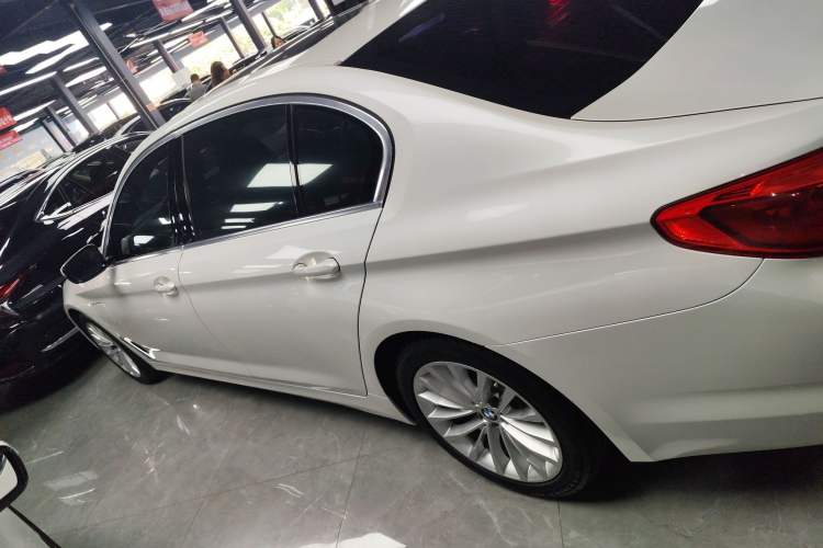 Used BMW 5 Series New Energy 2020 Mileage Upgrade Version 530Le Luxury Package