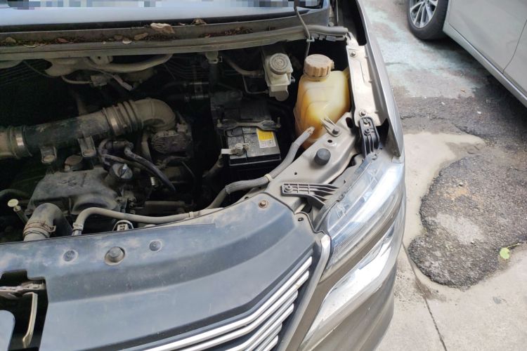 Used FORTHING Lingzhi 2019 Facelifted M5L 1.6L 7-Seater Base Model China VI Standard
