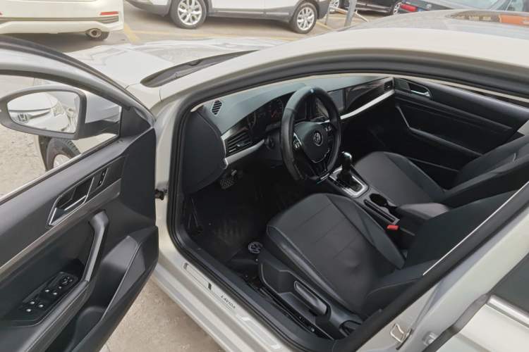 Used Volkswagen Lavida 2018 1.5L Automatic Comfort Edition China V Standard