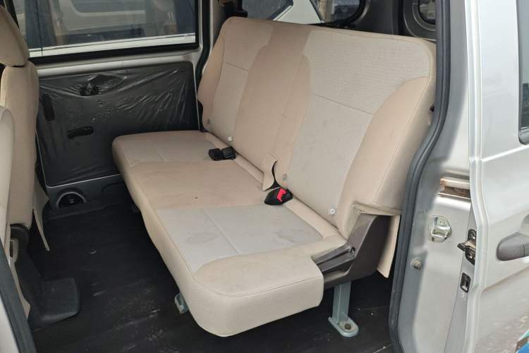 Used Wuling Hongguang V 2022 1.5L Jingqu Edition Electric-Assist LAR