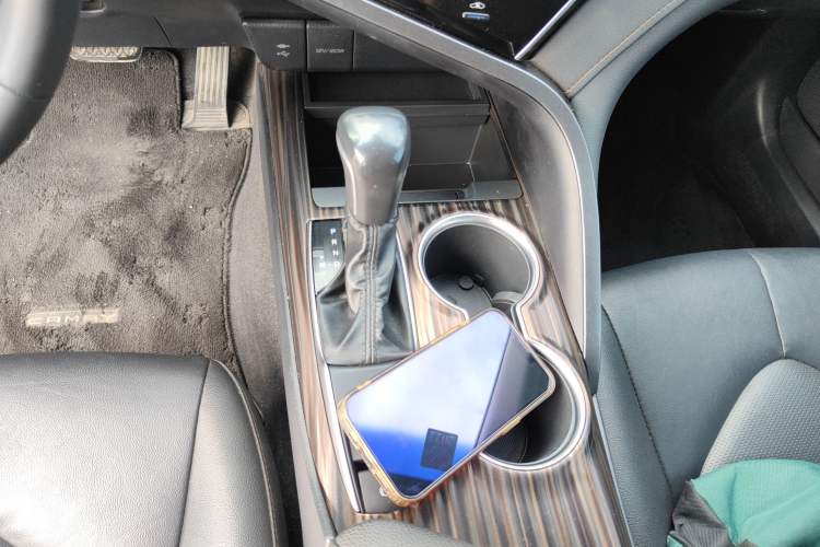 Used Toyota Camry 2019 2.0G Luxury Edition China VI Standard
