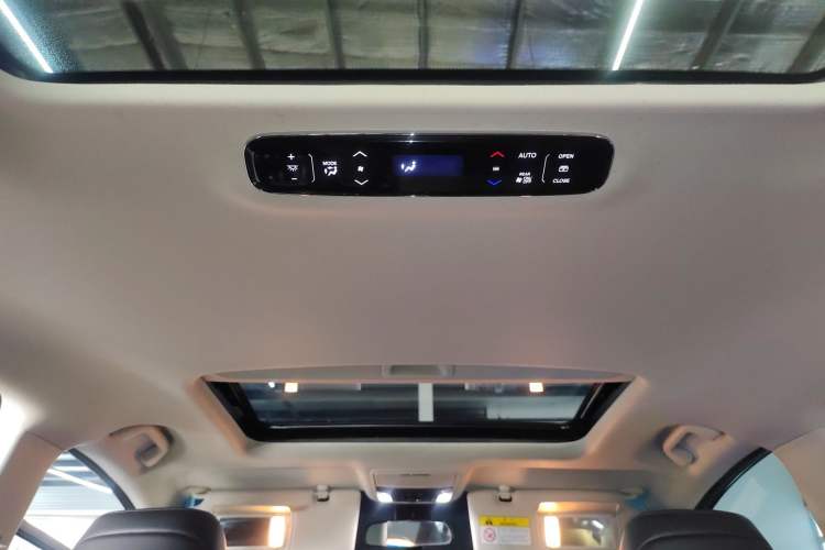 Used Honda Elysion 2022 2.0L eHEV Luxury Edition