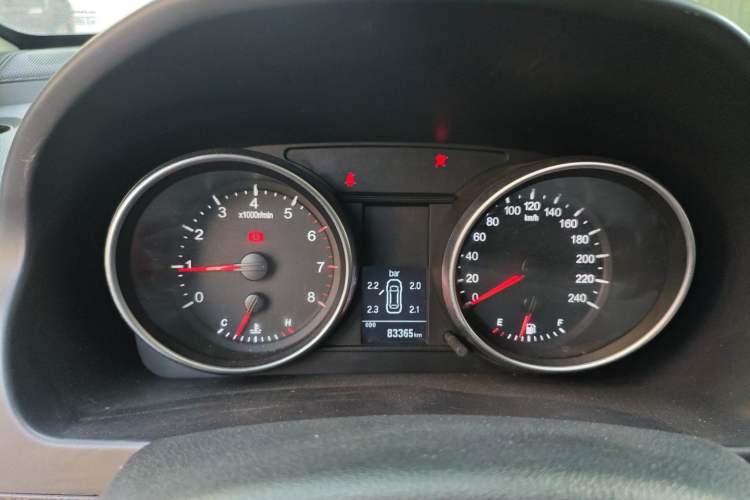 Used Haval H6 2015 Upgraded Model 1.5T Manual Two-Wheel Drive Elite Version
