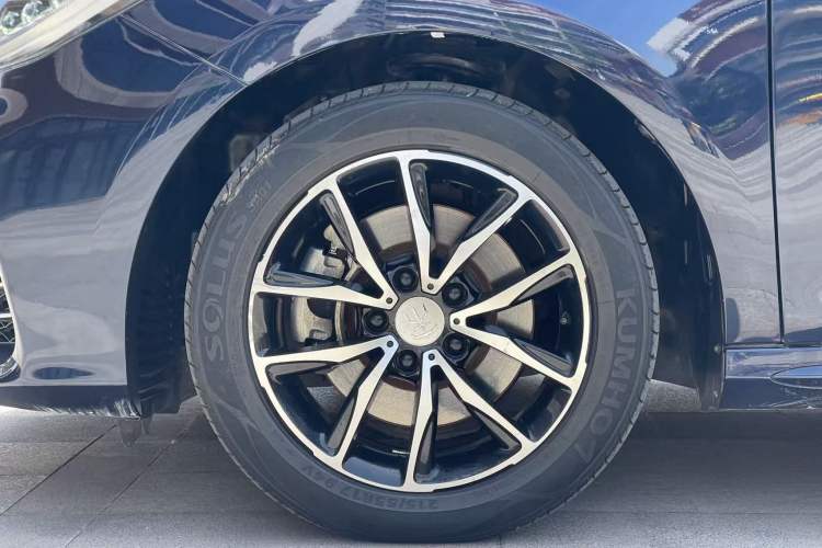 Used BYD Song MAX 2017 1.5T Automatic Smart Connect Luxury 7-Seater
