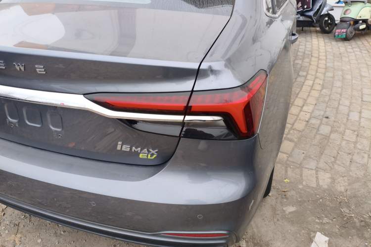 Used Roewe i6 MAX New Energy 2021 EV 500 Skyroof Deluxe Edition
