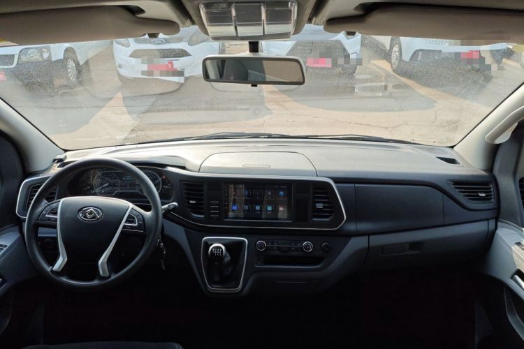 Used SAIC MAXUS Xintu V80 2025 Value Edition Aoyuntong 2.0T Manual Long Wheelbase Mid-Height Design 127 Ps 6/7/9-Seater
