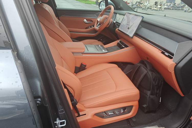 Used BYD Tang L 2025 EV 600KM All-Wheel-Drive LiDAR Flagship Model
