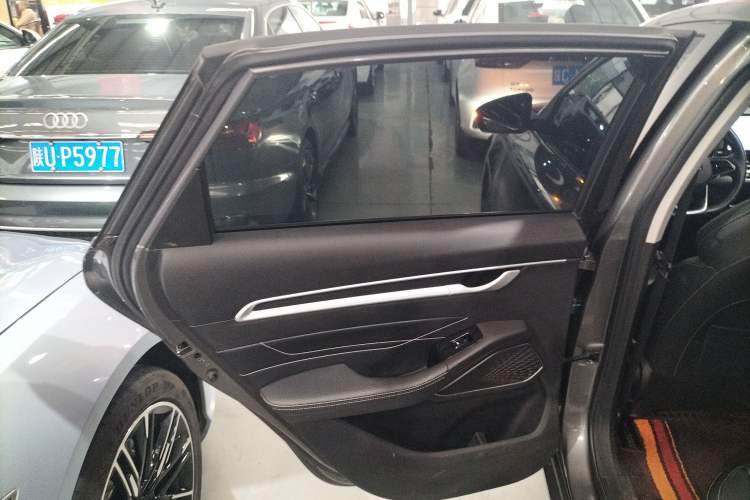 Used Geely Auto Emgrand 2023 4th Generation Champion Edition 1.5L CVT Prestige Model