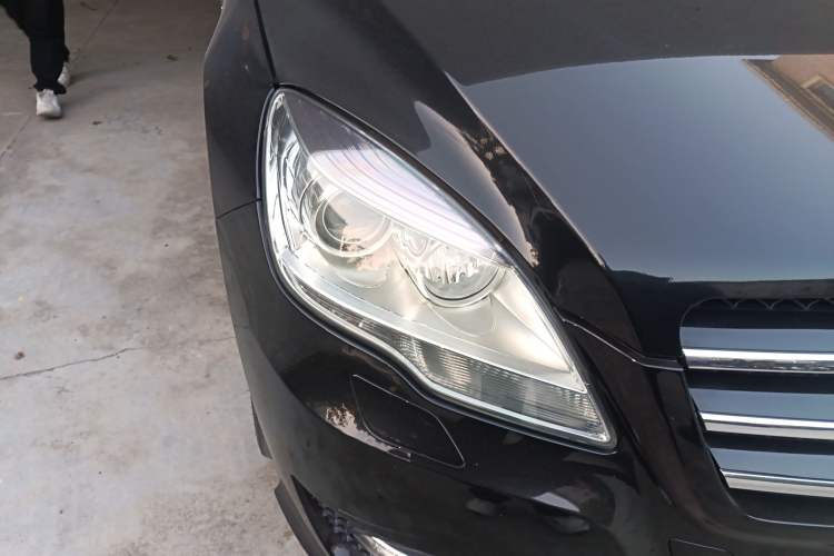 Used Mercedes-Benz R-Class 2017 R 320 4MATIC Business Edition Prestige Model
