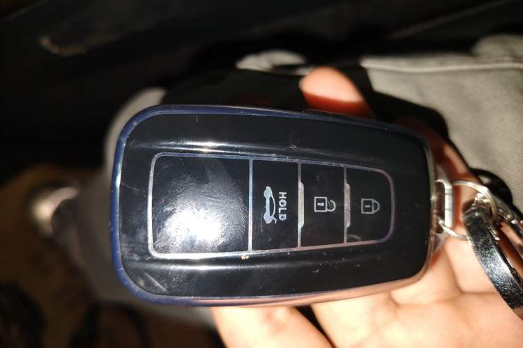 Used Toyota Camry 2018 2.0G Luxury Edition
