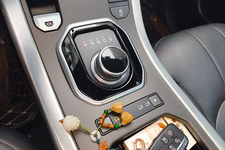 Used Land Rover Range Rover Evoque 2018 240PS PURE Style Edition