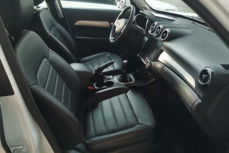 Used Cowin X3 2017 1.6L Manual Enthusiast Edition China V Standard