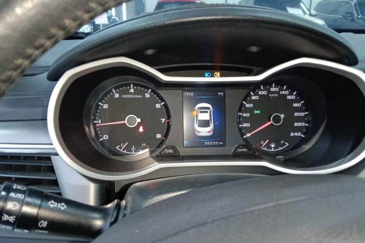 Used Geely Auto Emgrand GL 2017 1.8L DCT Elite Model
