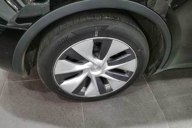 Used Tesla Model Y 2022 Rear-Wheel-Drive Version

