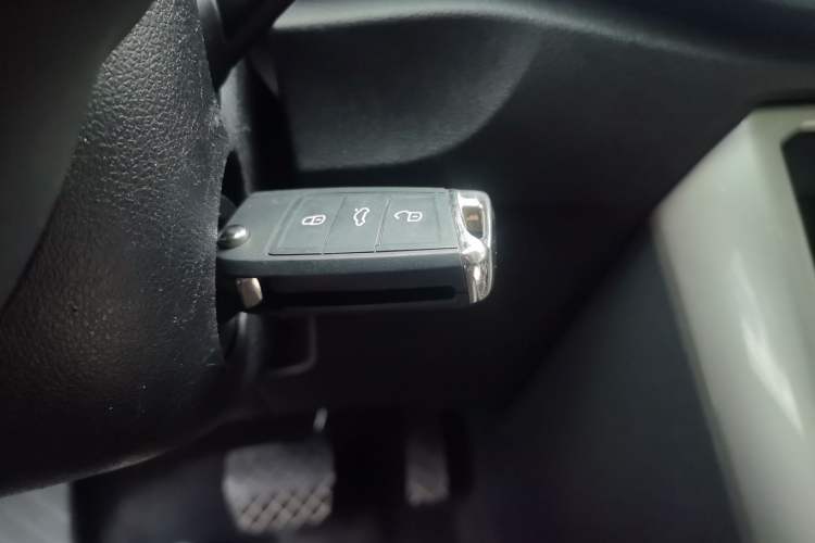 Used Volkswagen T-ROC 2020 230TSI DSG Two-Wheel Drive Advanced Version
