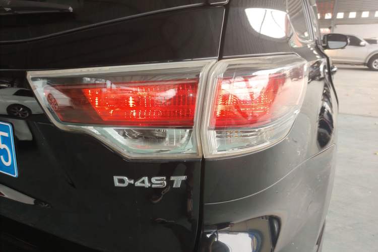 Used Toyota Highlander 2015 2.0T Two-Wheel Drive Luxury Edition 7 Seats