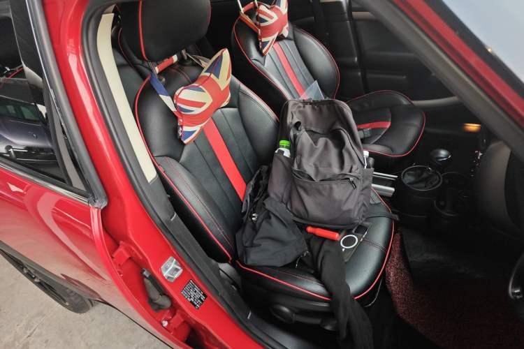 Used  Countryman 2014 1.6L COOPER Fun
