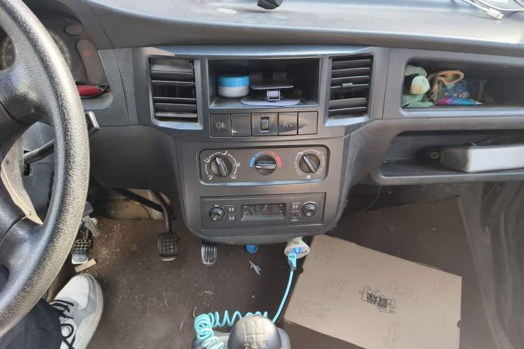 Used Wuling Zhiguang 2013 1.0L Practical Version