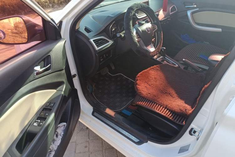 Used Changan Alsvin V7 2016 1.6L Automatic Enjoyment Model China V Standard