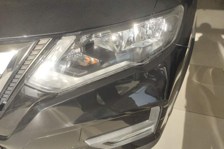 Used Nissan X-Trail 2019 2.0L CVT Smart Connect Comfort Edition 2WD