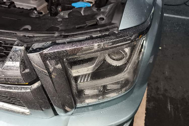 Used Great Wall King Kong Poer 2023 2.0T Automatic Diesel Two-Wheel-Drive Elite Version Flatbed GW4D20M
