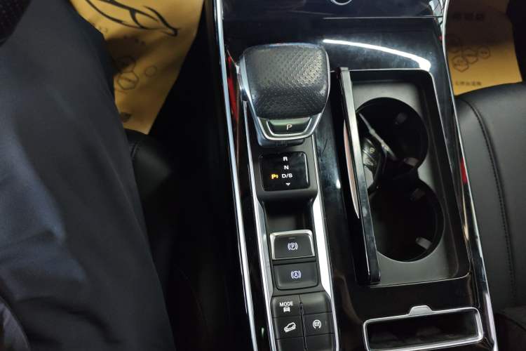 Used Roewe RX5 MAX 2019 400TGI Automatic Smart Cabin Flagship Edition
