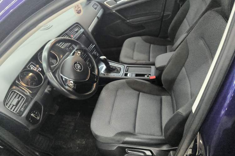 Used Volkswagen Golf 2019 280TSI DSG Comfort Version China VI Standard
