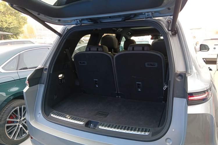 Used Li Auto L9 2022 Max model
