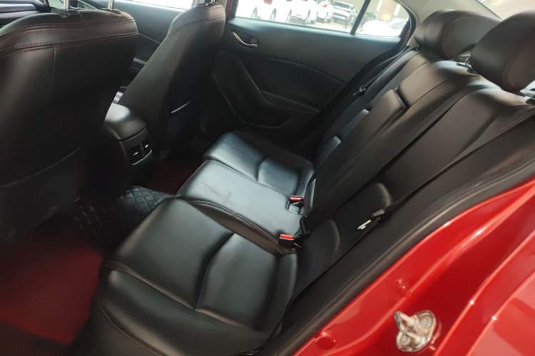 Used Mazda Mazda 3 Axela 2017 Sedan 1.5L Automatic Luxury Model Emission Standard China V
