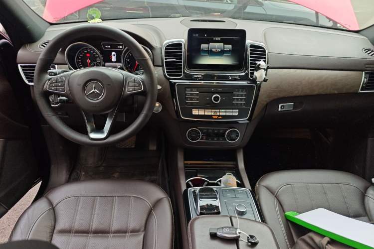 Used Mercedes-Benz GLE 2017 GLE 320 4MATIC Dynamic Model