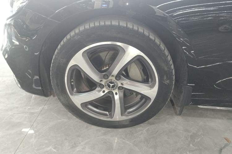 Used Mercedes-Benz E-Class 2019 Restyled E 300 L Sporty and Stylish Edition