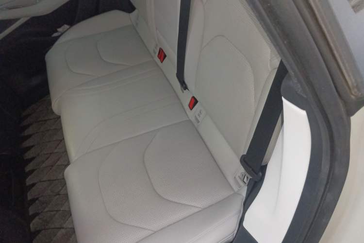 Used  SU7 2024 Rear-Drive Ultra-Long Range Advanced Pro-Level Intelligent Driving Version
