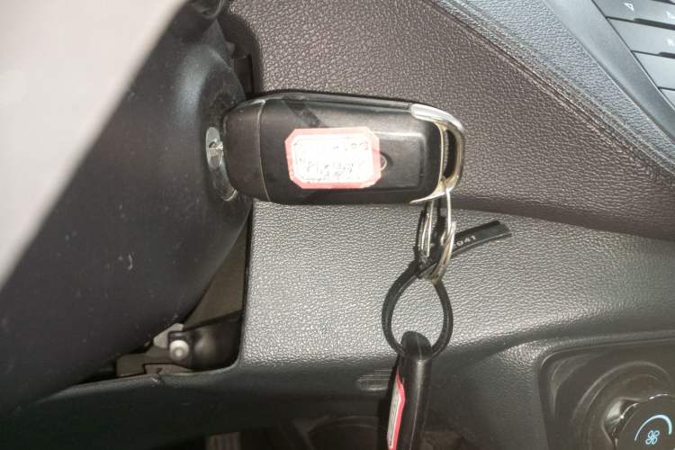 Used Ford Escort 2015 1.5L Manual Fashion Edition
