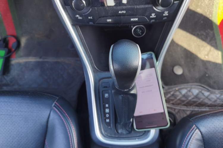 Used Suzuki S-Cross 2015 1.4T Automatic Two-Wheel Drive Prestige Model
