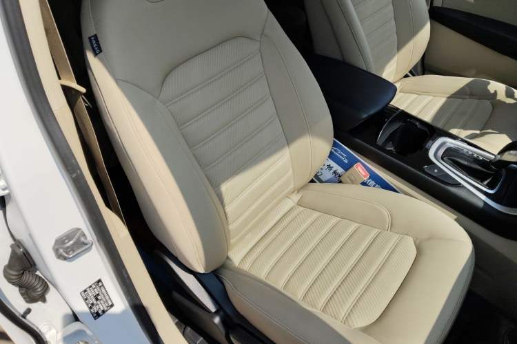 Used Ford Edge 2016 EcoBoost 245 Two-Wheel-Drive Titanium 5-Seater
