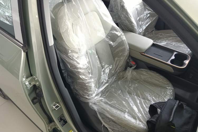 Used Bestune Yueyi 03 2025 565km Premium Edition