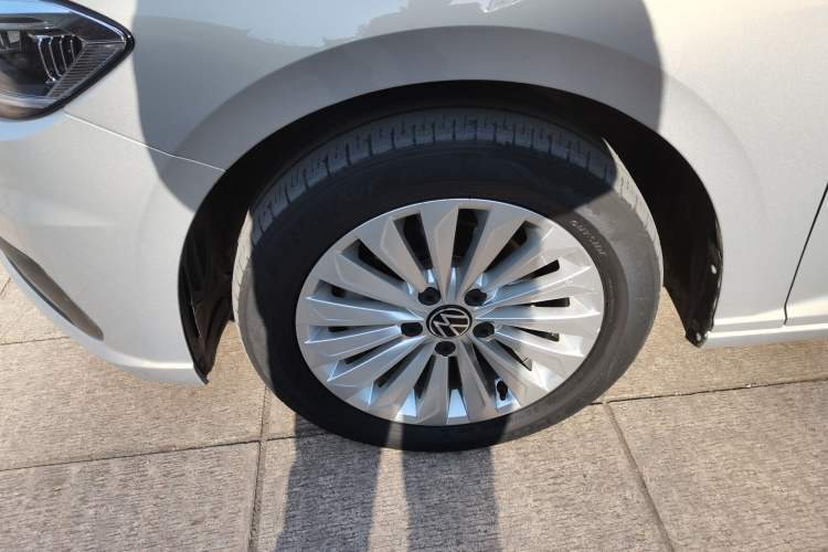 Used Volkswagen Lavida 2021 1.5L Automatic Comfort Edition
