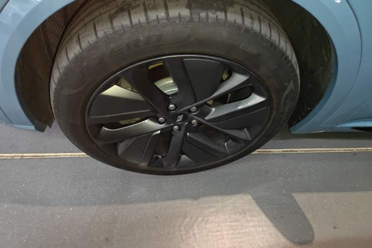 Used Li Auto L9 2022 Max model
