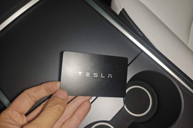 Used Tesla Model Y 2024 Long-Range All-Wheel-Drive Version
