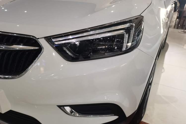 Used Buick Encore 2017 18T Automatic Two-Wheel Drive Urban Elite Model
