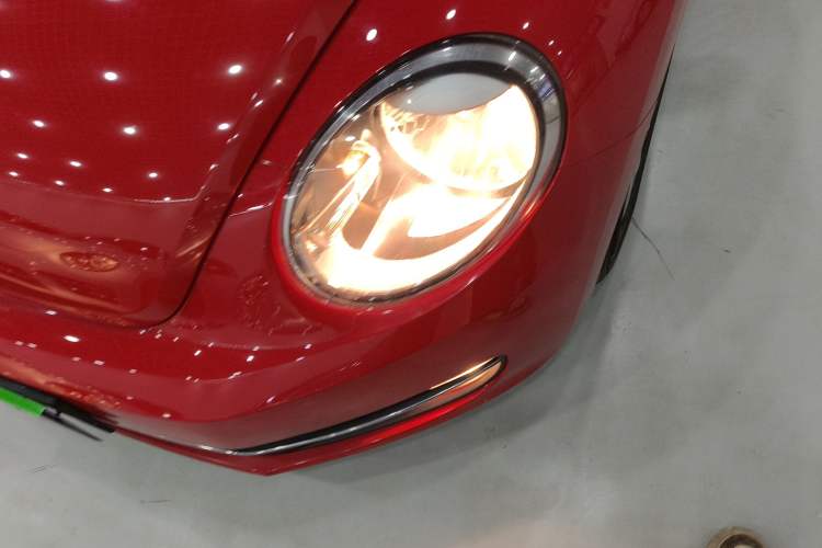 Used Volkswagen Beetle 2015 180TSI model
