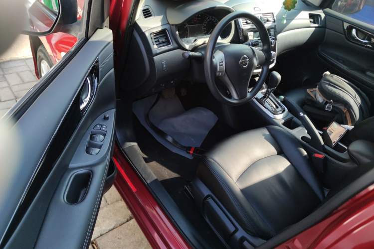 Used Nissan Tiida 2016 1.6L CVT Cool Dynamic Edition
