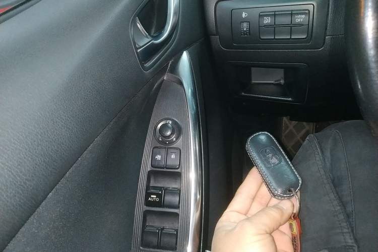 Used Mazda CX-5 2014 2.0L Automatic Two-Wheel Drive Urban Version
