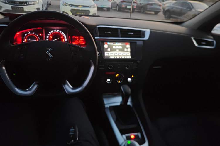 Used  6 2014 1.6T Luxury Edition THP160